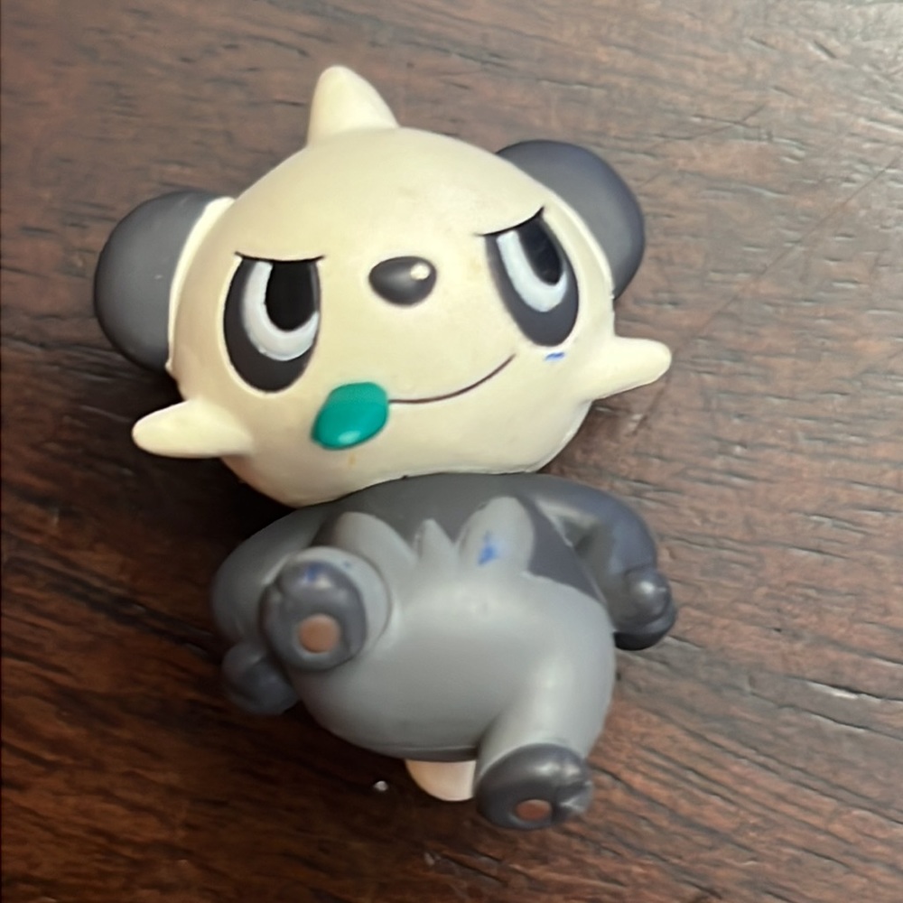 Nintendo TOMY Pokemon Monster Collection Pancham Figure